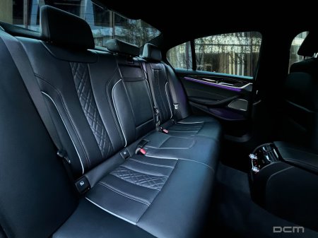 2021 BMW 5-Series - photo 19