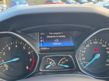 2017 Ford Focus - photo 18