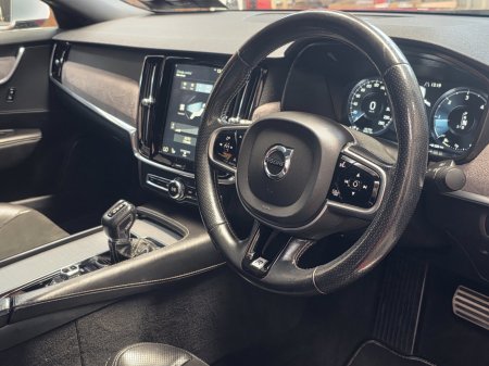 2017 Volvo S90 - photo 12