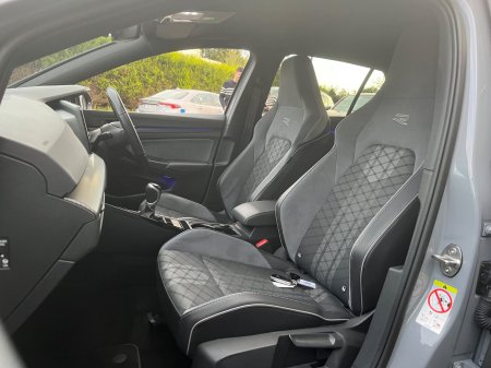 2024 Volkswagen Golf - photo 23