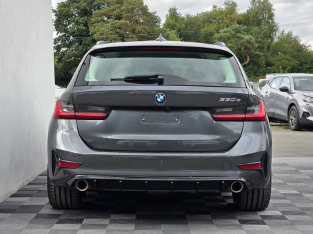 2022 BMW 3-Series - photo 9