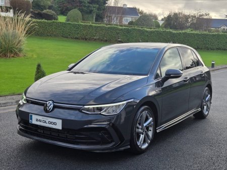 2024 Volkswagen Golf - photo 2