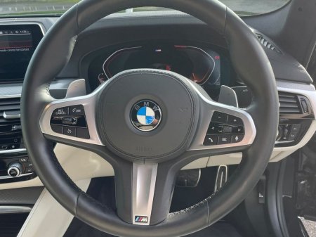 2020 BMW 5-Series - photo 5