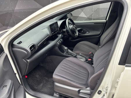 2021 Toyota Yaris - photo 8