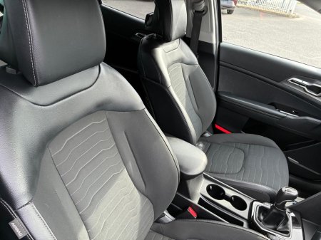 2023 Kia Sportage - photo 5