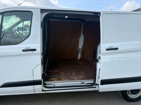 2020 Ford Transit - photo 10