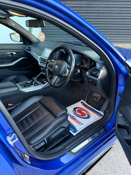 2021 BMW 3-Series - photo 16