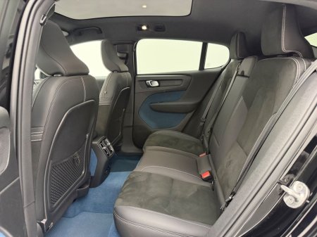2022 Volvo C40 - photo 17