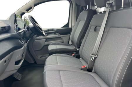 2025 Ford Transit Custom - photo 10