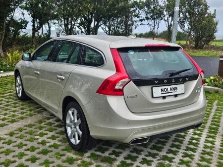 2017 Volvo V60 - photo 17