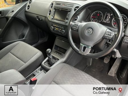 2015 Volkswagen Tiguan - photo 2