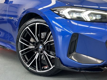 2023 BMW 3-Series - photo 3