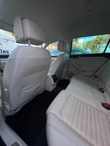2018 Volkswagen Passat - photo 19