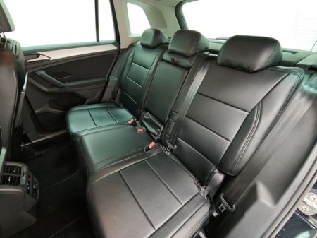 2020 Volkswagen Tiguan - photo 9