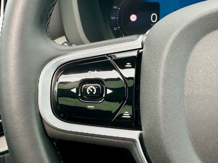 2025 Volvo XC60 - photo 10