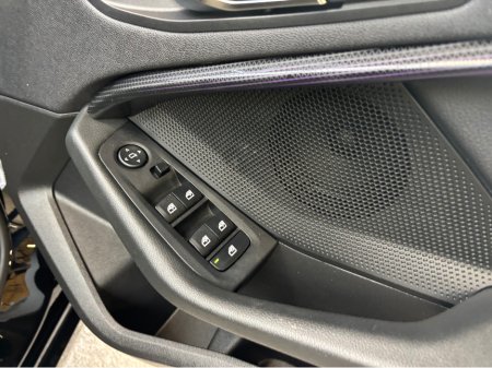 2024 BMW 1-Series - photo 6