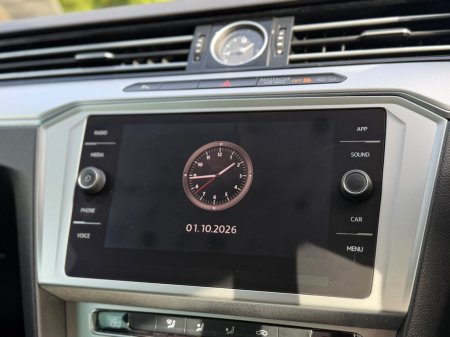 2018 Volkswagen Passat - photo 9