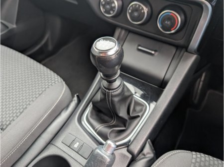 2017 Toyota Corolla - photo 15