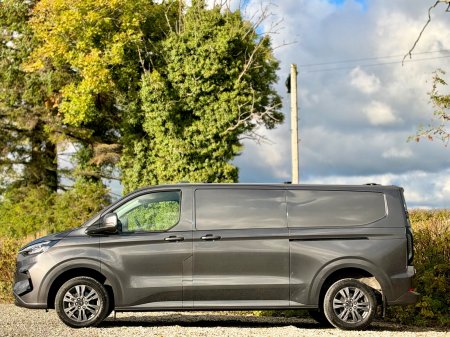 2025 Ford Transit Custom - photo 10