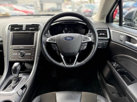 2019 Ford Mondeo - photo 17