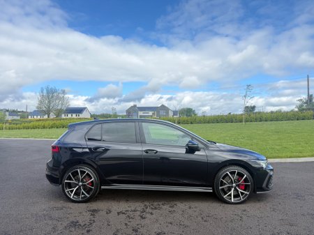 2023 Volkswagen Golf - photo 8