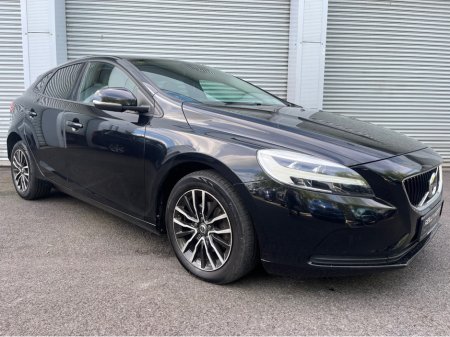 2017 Volvo V40 2.0 DIESEL MOMENTUM EDITION