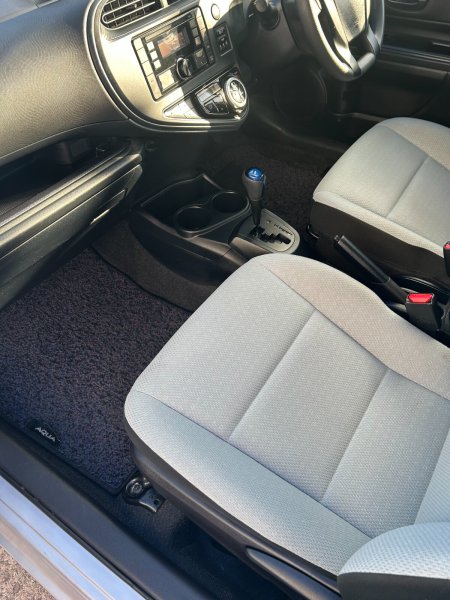 2019 Toyota Aqua - photo 12