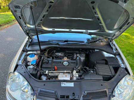 2010 Volkswagen Jetta - photo 25