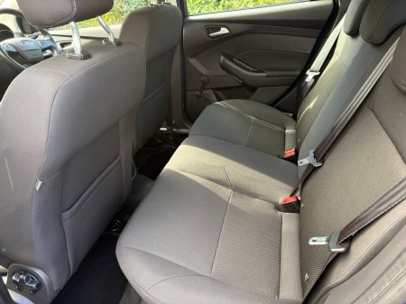 2016 Ford Focus - photo 6