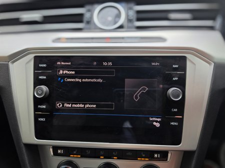 2019 Volkswagen Passat - photo 21