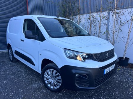 2022 Peugeot Partner
