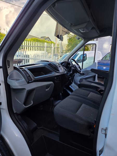 2017 Ford Transit - photo 10