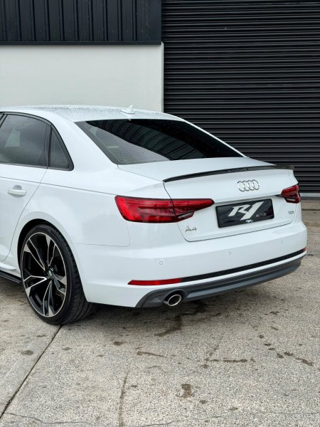 2016 Audi A4 - photo 14