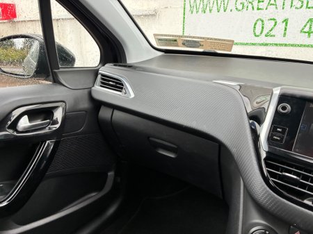 2016 Peugeot 208 - photo 23