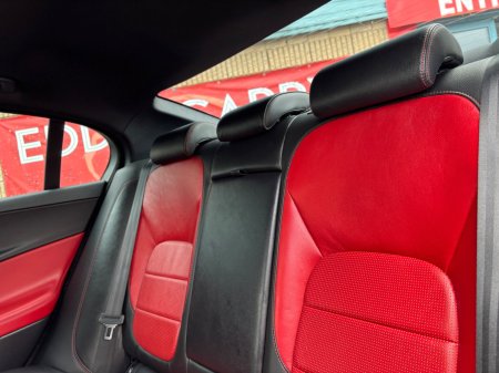 2015 Jaguar XE - photo 17