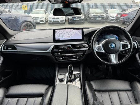 2023 BMW 5-Series - photo 19