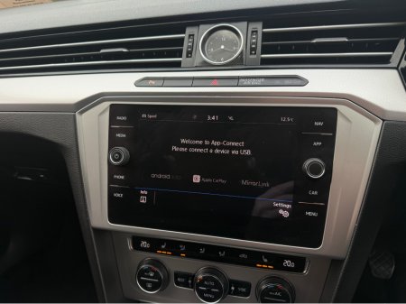 2018 Volkswagen Passat - photo 8