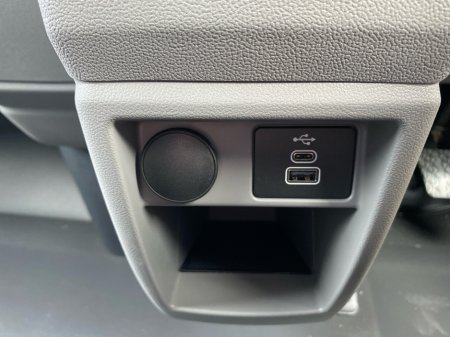 2026 Ford Transit Custom - photo 21