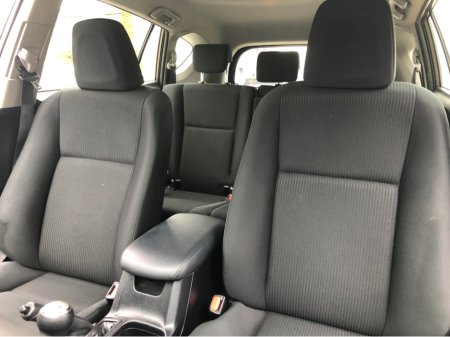 2016 Toyota RAV4 - photo 11