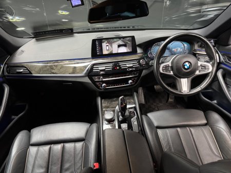 2017 BMW 5-Series - photo 17