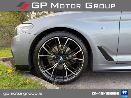 2018 BMW 5-Series - photo 15