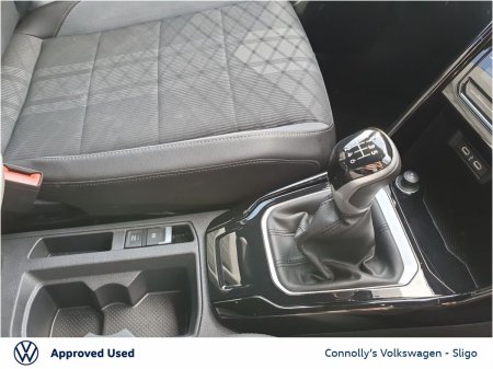 2024 Volkswagen T-Roc - photo 16
