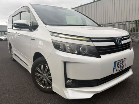 2015 Toyota Voxy