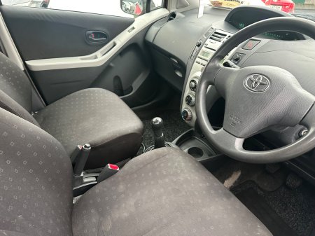 2006 Toyota Yaris - photo 24