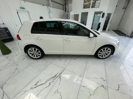 2018 Volkswagen Golf - photo 2