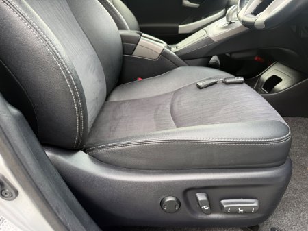 2015 Toyota Prius - photo 14