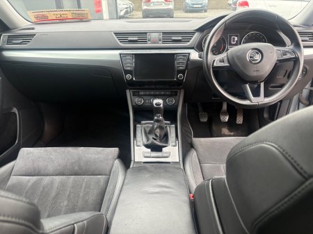 2017 Skoda Superb - photo 11