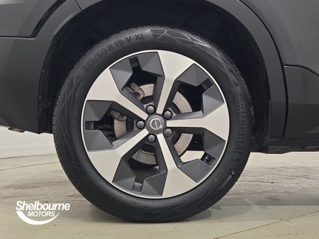 2025 Volvo XC40 - photo 7