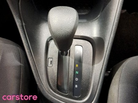 2021 Toyota Yaris - photo 16