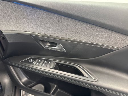 2022 Peugeot 3008 - photo 11